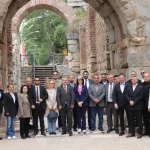 a-parti-iznik-bursanin-anahtari-olacak-GIJn8KGz.webp
