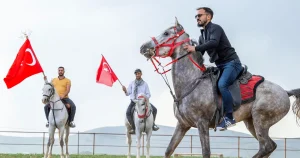 anadolu-selcuklu-fotograf-derneginden-atli-safari-keyfi-rQ5SWlIG.webp