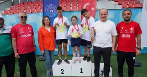 dosd-meram-spor-kulubune-madalya-yagmuru-jRH1gk45.webp