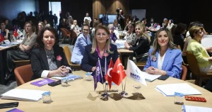istanbul-bakirkoyde-kadinlar-icin-guvenli-yasam-calistayi-NLaHlH44.webp