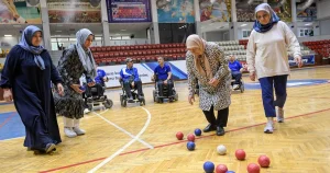 izmir-boccia-takiminin-gorunmez-kahramanlari-fedak-r-anneler-cocuklarin-en-buyuk-destekcisi-mTRjyWYl.webp