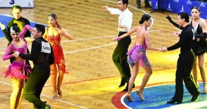 izmirde-danscilarin-kiyasiya-rekabeti-wMk8IDex.webp