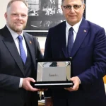 kanada-ve-izmir-arasinda-kulturel-iliskiler-gelisecek-qEgrKMFs.webp