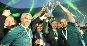 kocaeli-sampiyonluk-kupasini-kaldirdi-2AjifRzi.webp