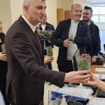 kocaelide-baskan-sezerden-hemsirelere-surpriz-kutlama-iR9QfnSf.webp