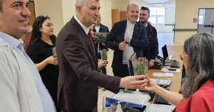 kocaelide-baskan-sezerden-hemsirelere-surpriz-kutlama-iR9QfnSf.webp