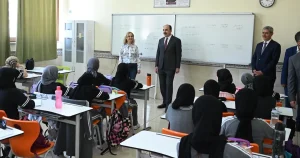 konyada-baskan-altay-ogrencilerle-bulustu-1612Uyqa.webp