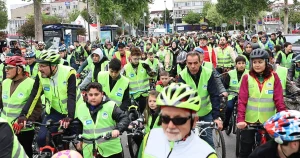 sakaryada-11-geleneksel-trafik-haftasi-etkinlikleri-duzenlendi-8X9L5zaN.webp