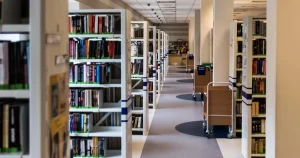 yayderden-kitap-okuma-krizi-uyarisi-dzVccTFB.webp